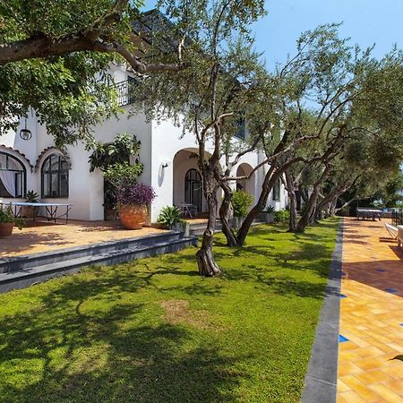 Amore Rentals - Villa Lo Scoglio โปซิตาโน ภายนอก รูปภาพ