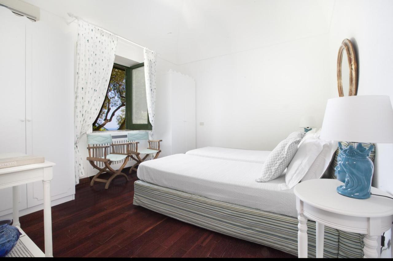Amore Rentals - Villa Lo Scoglio โปซิตาโน ภายนอก รูปภาพ
